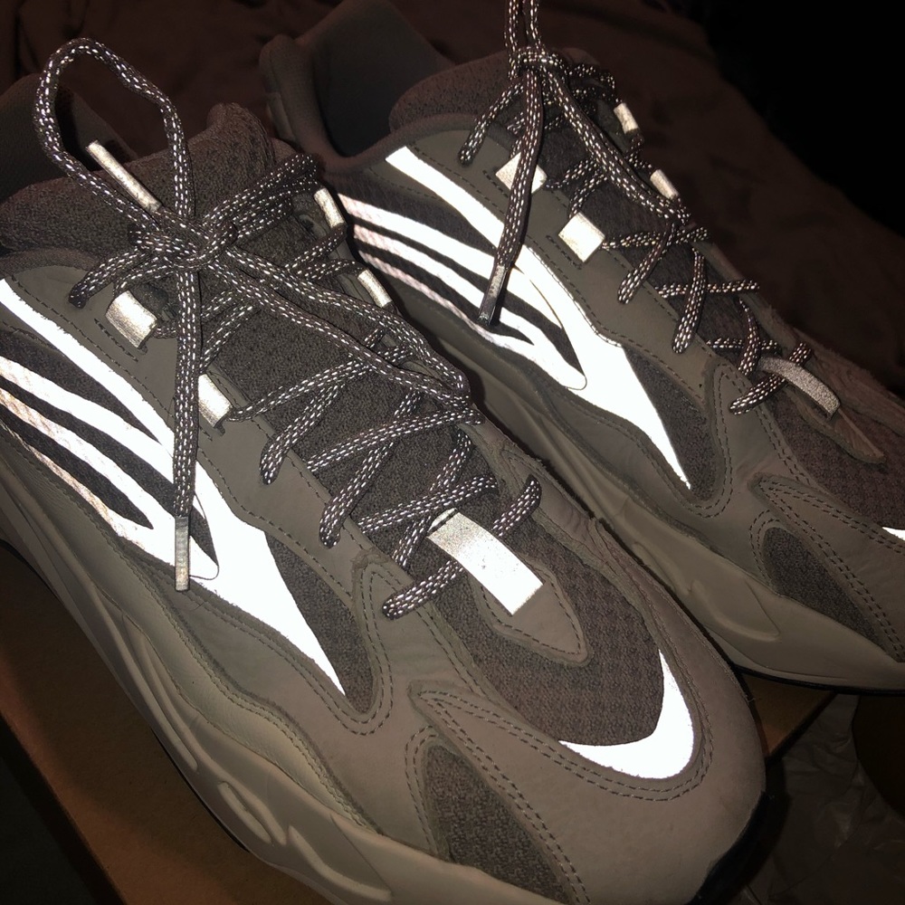 Yeezy static 700